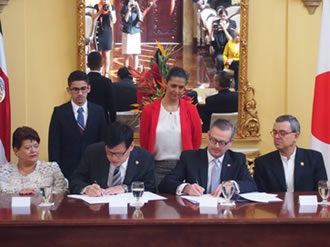 Firma del canje de notas