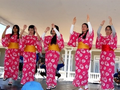 Baile del grupo Sakurabune