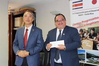 entrega del cheque