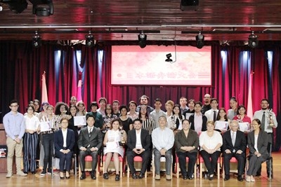 Participantes y Jueces