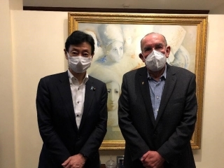 Sr. Nishimura y Sr. Arias