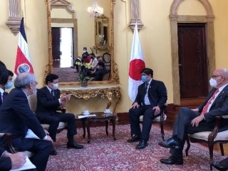Con el Presidente Alvarado y el Canciller Solano 