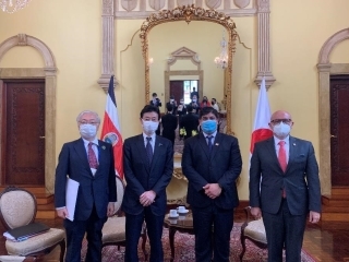 Con el Presidente Alvarado y el Canciller Solano