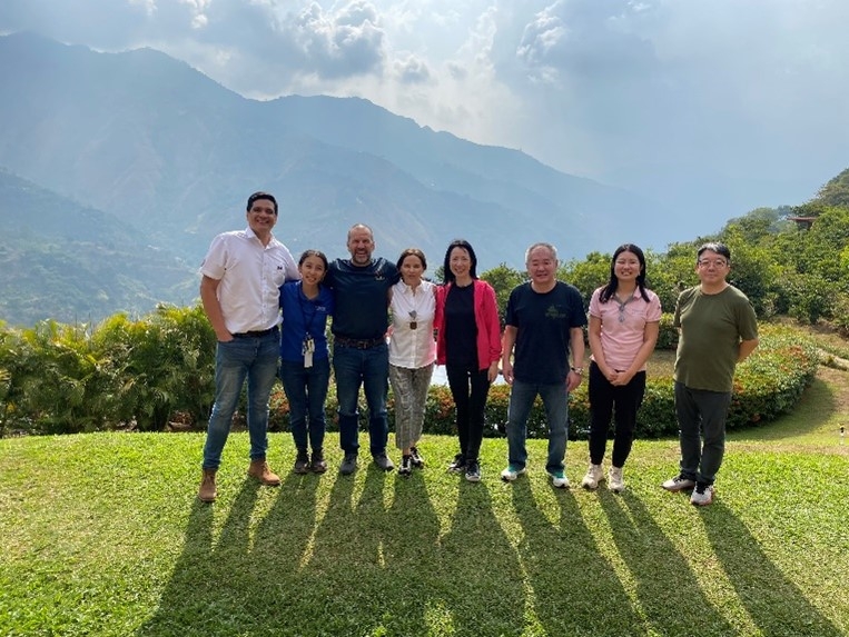 Foto de familia en la Hacienda La Minita