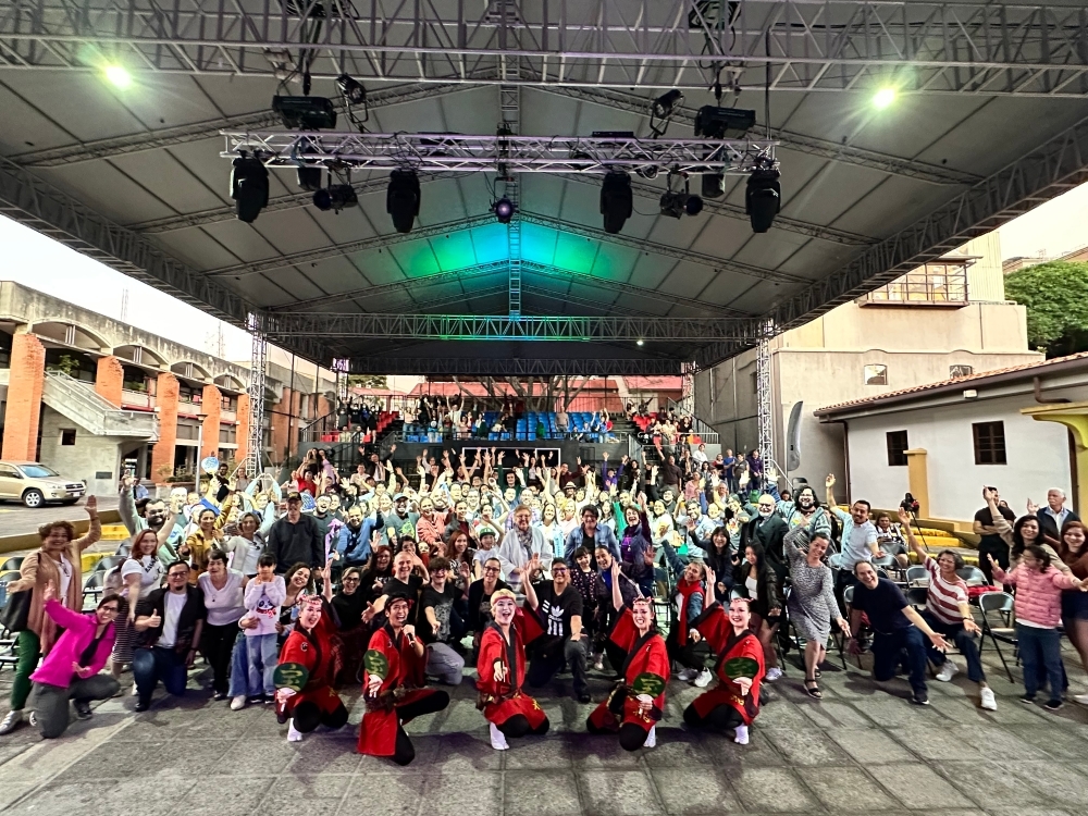 Presentaciones y taller del baile tradicional japonés “Awa Odori” 