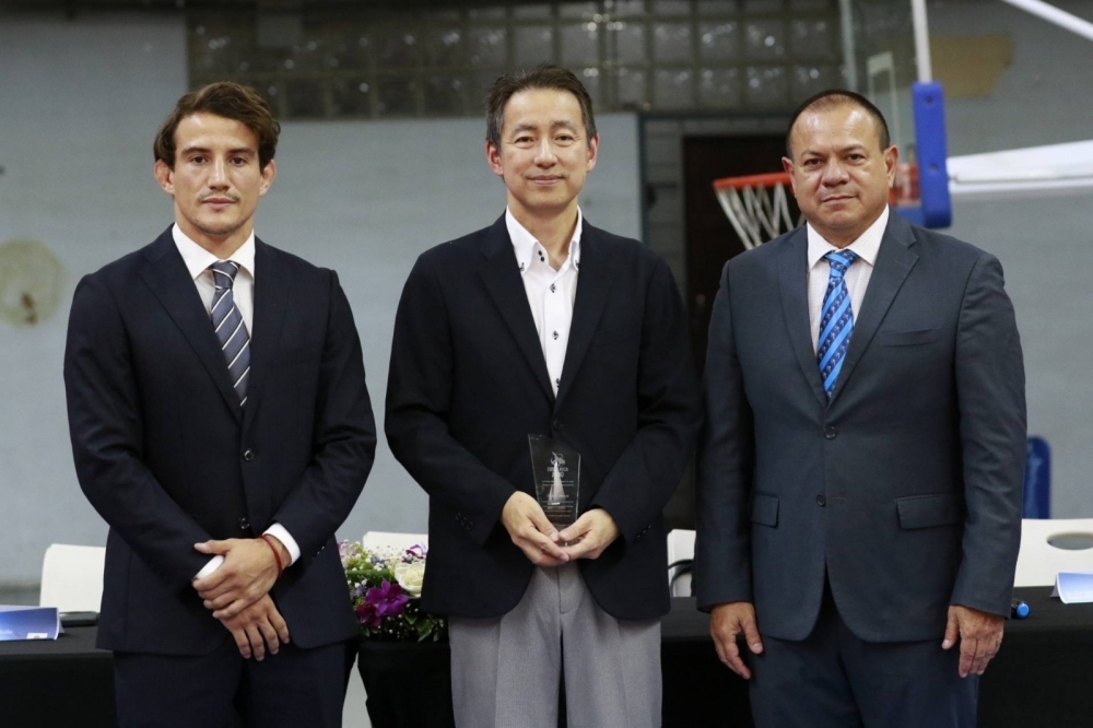 Entrenador nacional, Embajador y Presidente de la Federación