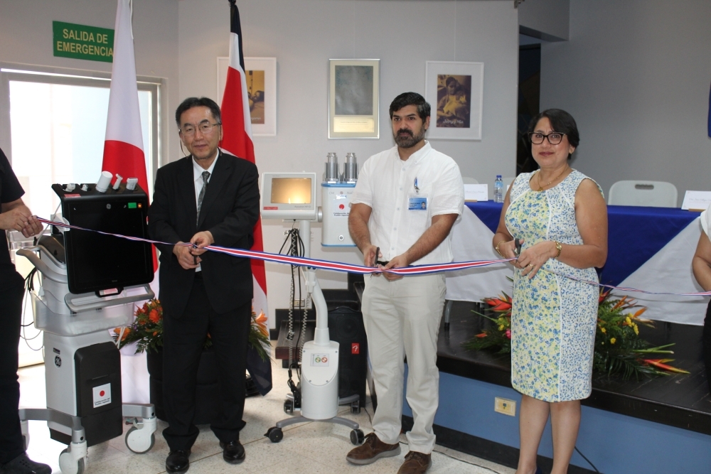 Embajada del Japón entrega equipos médicos a Hospital Dr. Enrique Baltodano Briceño en Liberia