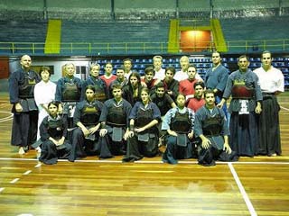 participantes del taller de kobudo